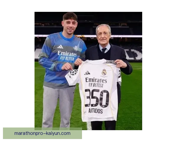 巴尔韦德在皇马近期状态回暖，逐渐走出低谷表现的趋势值得关注。