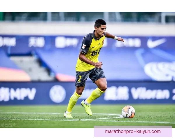 德里赫特防守端价值凸显，表现稳健助力球队防线